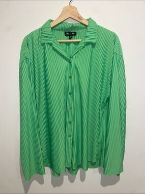 Iky & Me Mint Green Pleated Button-Down Blouse Size XL